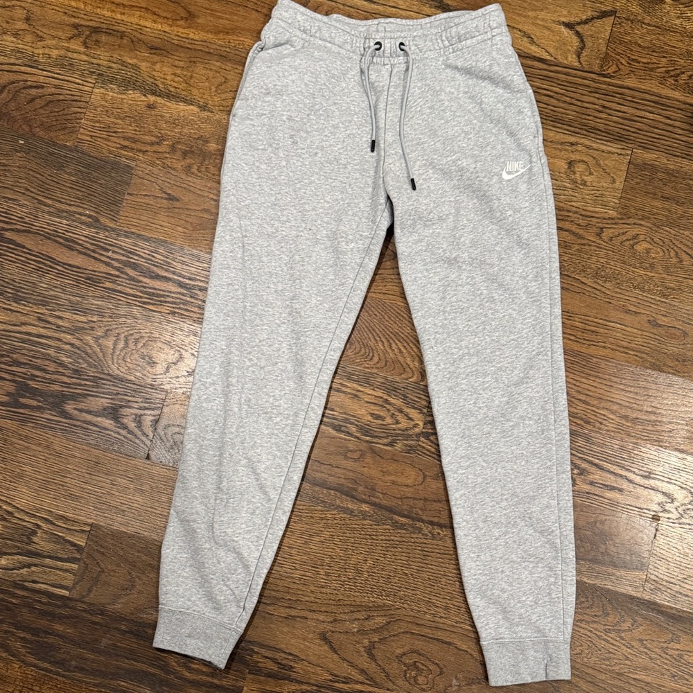 Nike Heather Gray Joggers Small